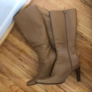 Zara high heeled leather boots 👢